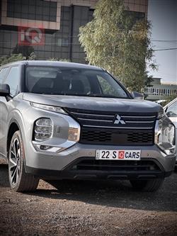 ميتسوبيشي اوتلاندر